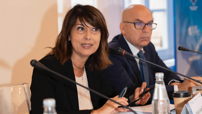 Roberta Angelilli Regione Lazio Il ruolo delle regioni