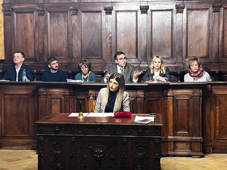 Veroli – Nuovo regolamento per i dehors e oltre 2 milioni di euro di opere per la popolazione scolastica