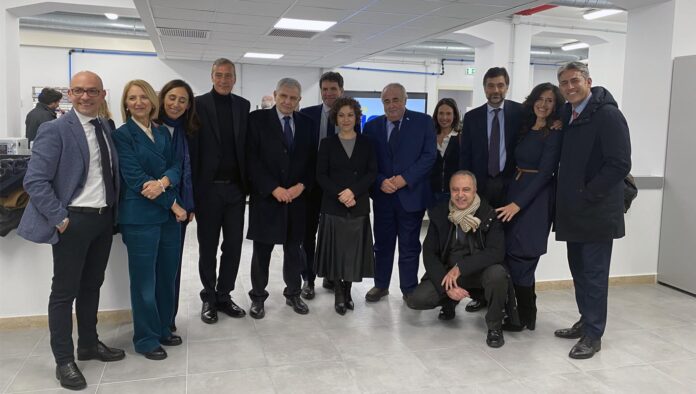 ITS Meccatronico del Lazio Academy-Laboratorio di Meccatronica ITS Meccatronico del Lazio Academy-Laboratorio di Meccatronica