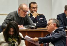 consiglio comunale question time frosinone dirigente benito caringi assessore angelo retrosi stadio del nuoto
