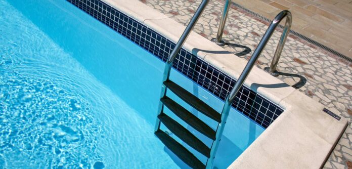 scaletta per piscina fondi itri scaletta per piscina fondi itri