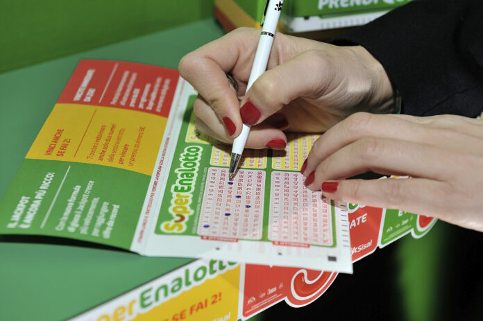 lotto SuperEnalotto schedina fortuna lotto SuperEnalotto schedina fortuna