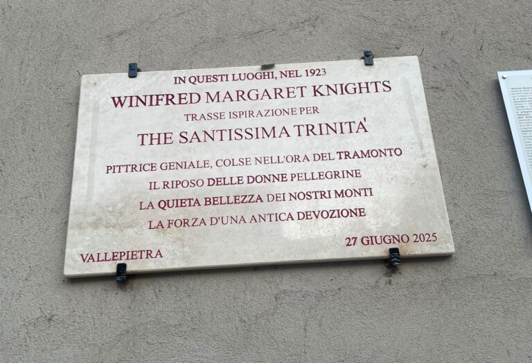 Vallepietra – Installata epigrafe per 100 anni pellegrinaggio Santuario