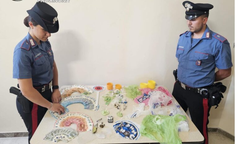 Fiuggi – Trovati con soldi e droga: un arresto e un deferimento