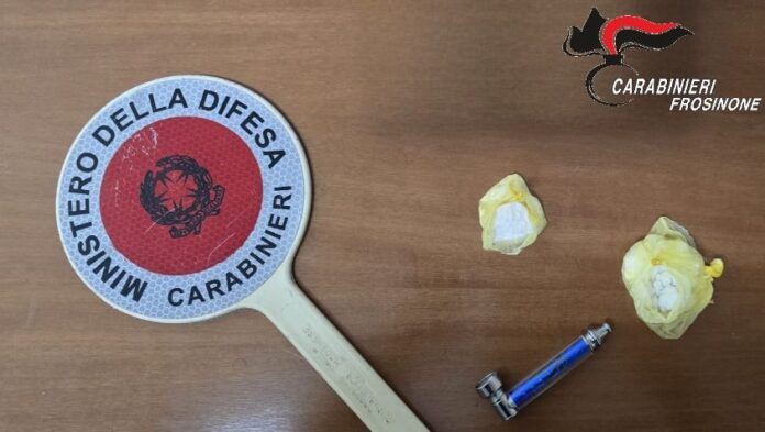 droga cocaina crack carabinieri droga cocaina crack carabinieri