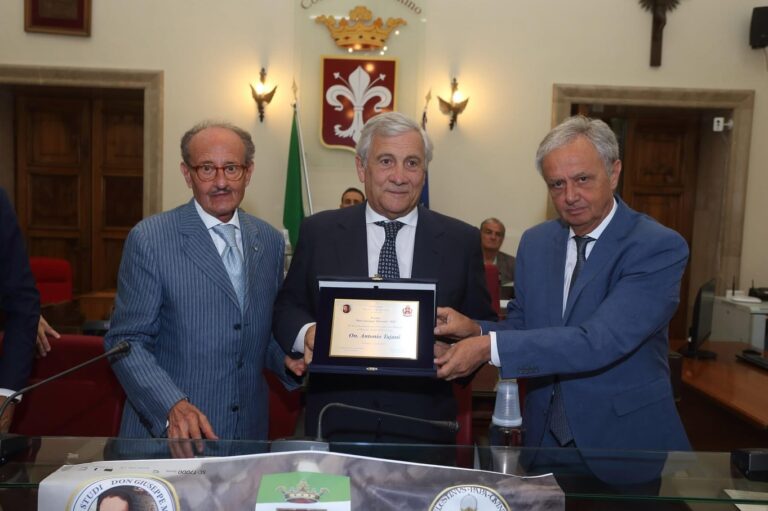 Ferentino – I premi ‘Don Giuseppe Morosini’ e ‘Celestino V’ al Ministro Antonio Tajani