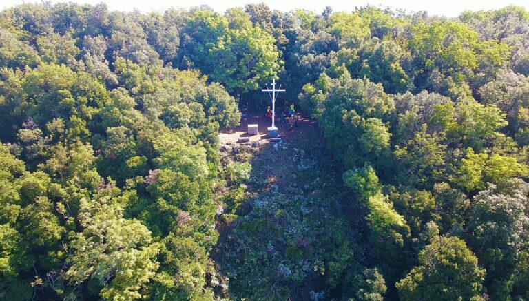 Giuliano di Roma – La storica Croce su Monte Siserno diventa oggetto di studio. Domani un convegno per presentare la festa del suo innalzamento