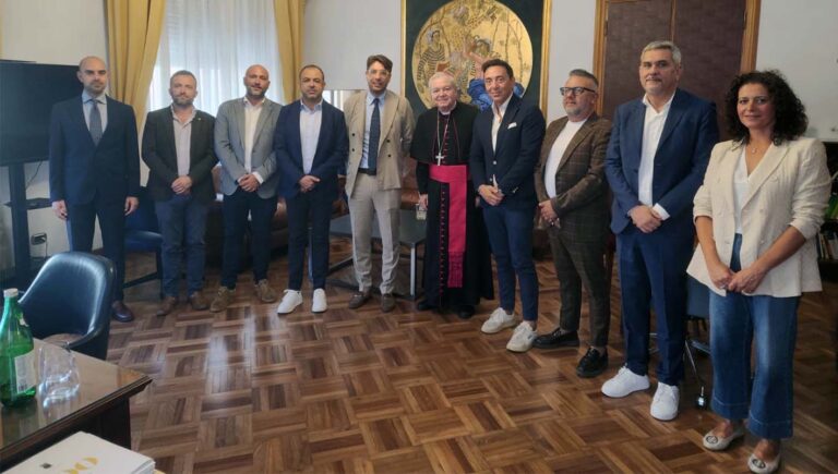 L’Arcivescovo Monsignor Santo Marcianò in visita a Palazzo Jacobucci