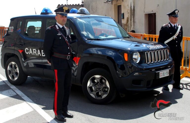 Paliano carabinieri violenza donne
