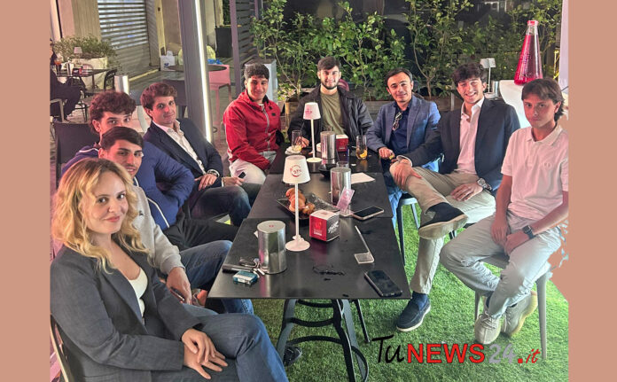 battaglini gruppo giovani forza italia ammutinamento