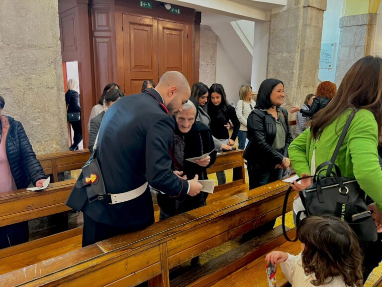 I carabinieri in chiesa per prevenire le truffe