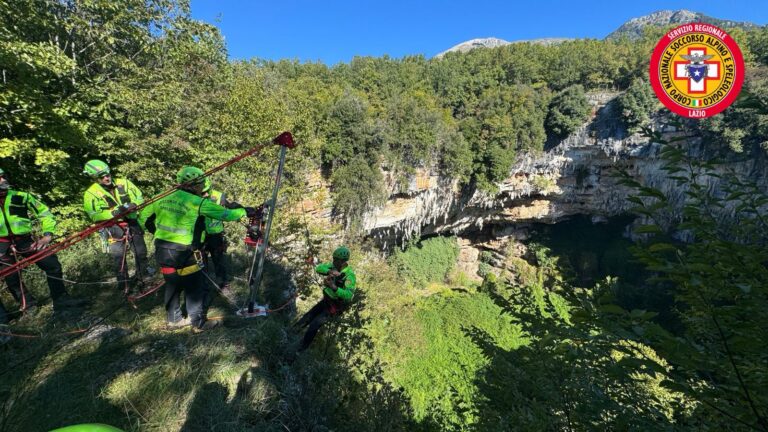 Esercitazione verticale al Pozzo d’Antullo a Collepardo