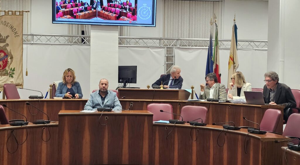consiglio comunale frosinone abbandonato antonio scaccia vicesindaco