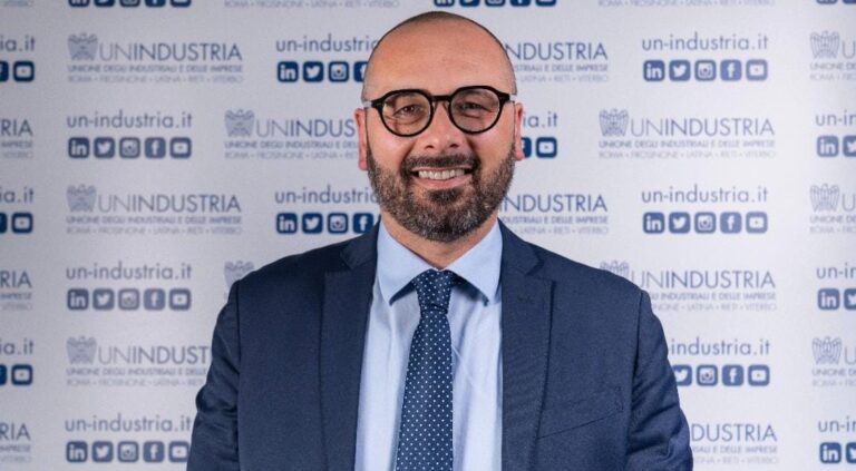 Scuola e imprese sempre più vicine: il PMI DAY fa dialogare giovani e aziende