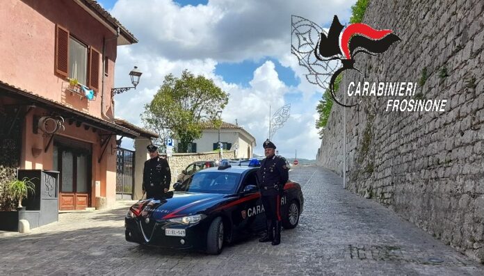 carabinieri alatri droga madre