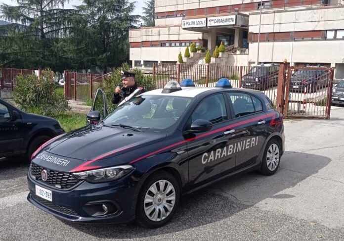 ceccano carabinieri minacce famiglia