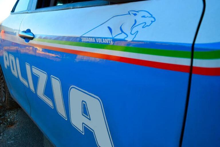 polizia squadra volante frosinone
