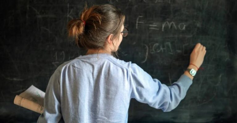 scuola insegnanti docenti