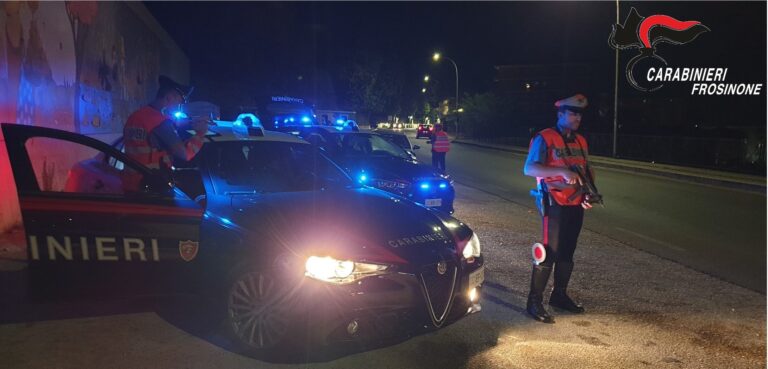 Anagni, controlli straordinari dei Carabinieri: droga, fogli di via e sicurezza stradale