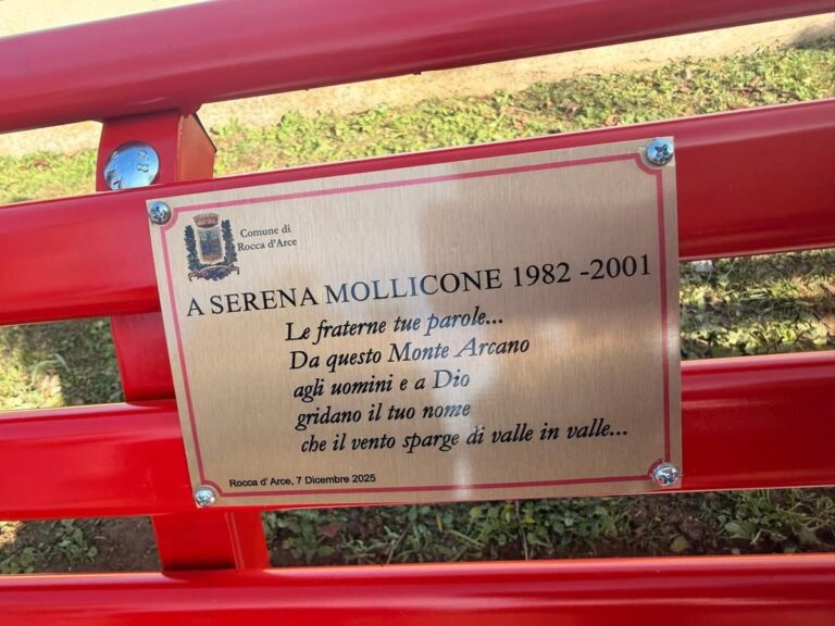 Rocca D’Arce – Inaugurata la panchina rossa dedicata a Serena Mollicone