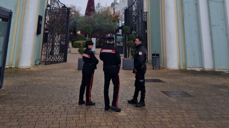 colleferro outlet Valmontone carabinieri