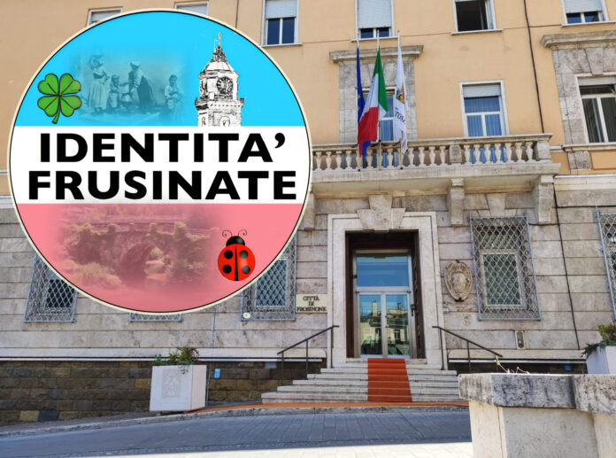 palazzo munari comune frosinone simbolo lista civica identità frusinate