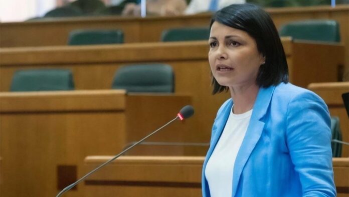 Alessia Savo - SITO 010