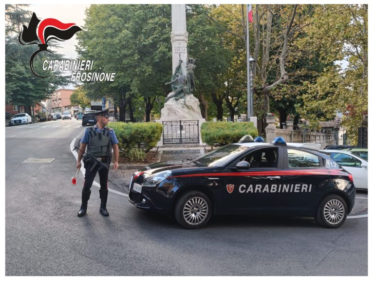 Alatri – Tenta di sfuggire a un controllo e aggredisce i Carabinieri: arrestato 51enne