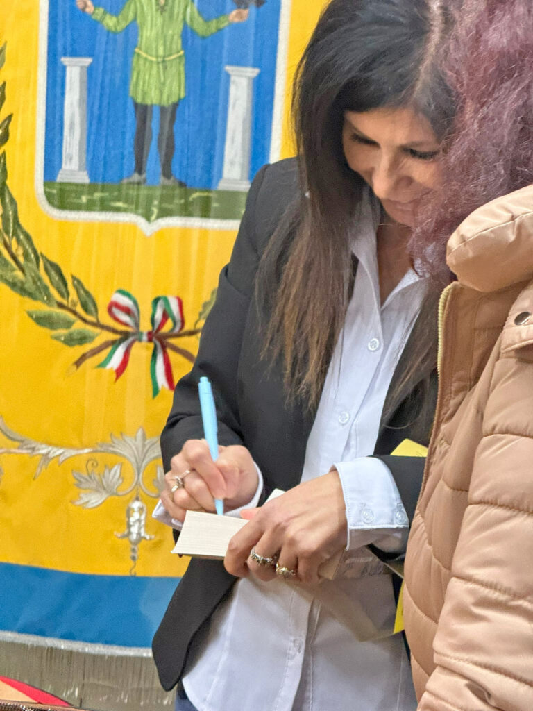 'La Femminanza', libro di Antonella Mollicone