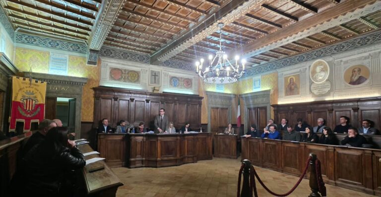 veroli consiglio comunale sindaco caperna