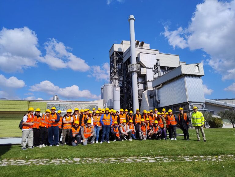 Pontecorvo, studenti in visita al termovalorizzatore di Pozzilli: 50 ragazzi alla scoperta del ciclo dei rifiuti