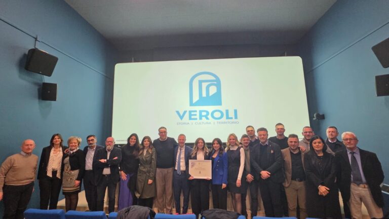 Concorso di idee per marchio Veroli 2