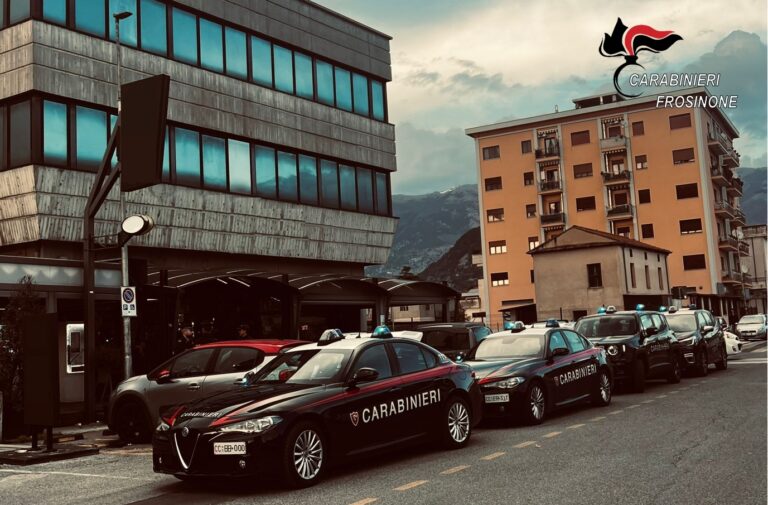 Sorano, maxi blitz dei Carabinieri tra droga, alcol e controlli nei locali