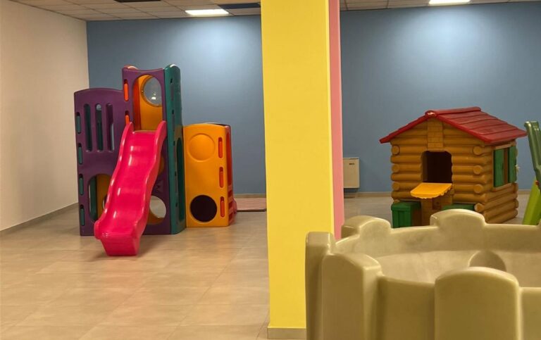 Ceccano, scuola “Mastrogiacomo” rinnovata: studenti pronti a tornare il 25 marzo