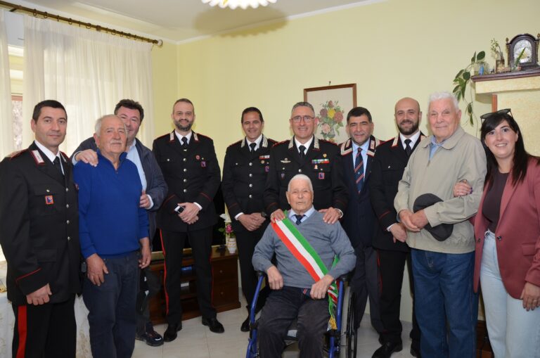 Coreno Ausonio, 102 anni per il carabiniere Filippo Ruggiero: omaggio dell’Arma