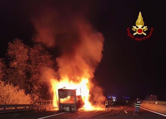 A1 tir incendio frosinone ceprano