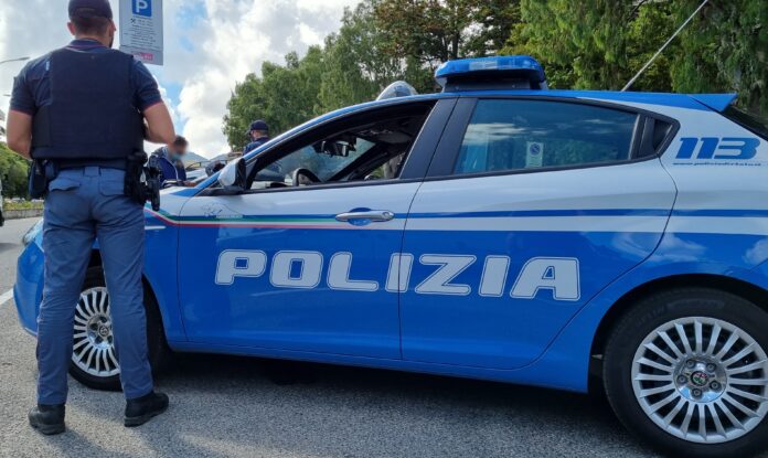polizia squadra volante frosinone immigrazione