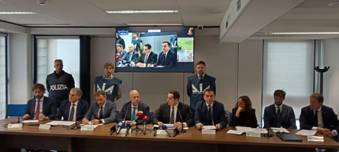 Dda mafia anagni italia albania