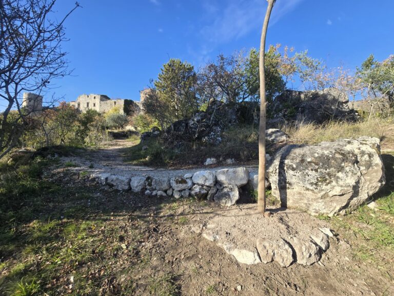 Vicalvi, allarme sul castello: “Stanno distruggendo tutto nonostante i divieti”