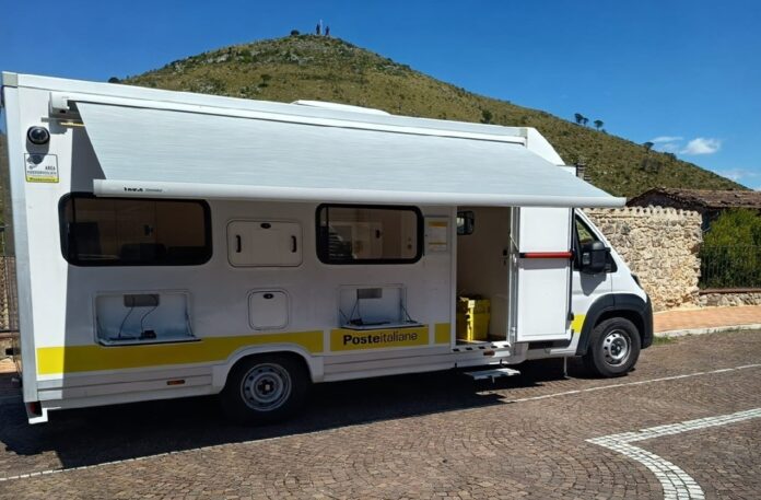 L'ufficio postale mobile di Pastena
