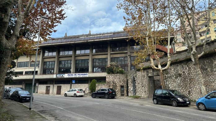 piscina polivalente frosinone