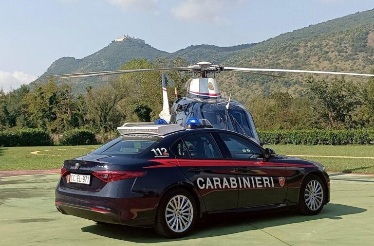 Cassino, tentano di rubare materiale informatico dagli uffici Lazio Disco: arrestati due uomini