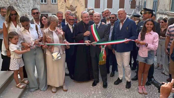 IL CAMPANILE DELLA CATTEDRALE TORNA A SPLENDERE