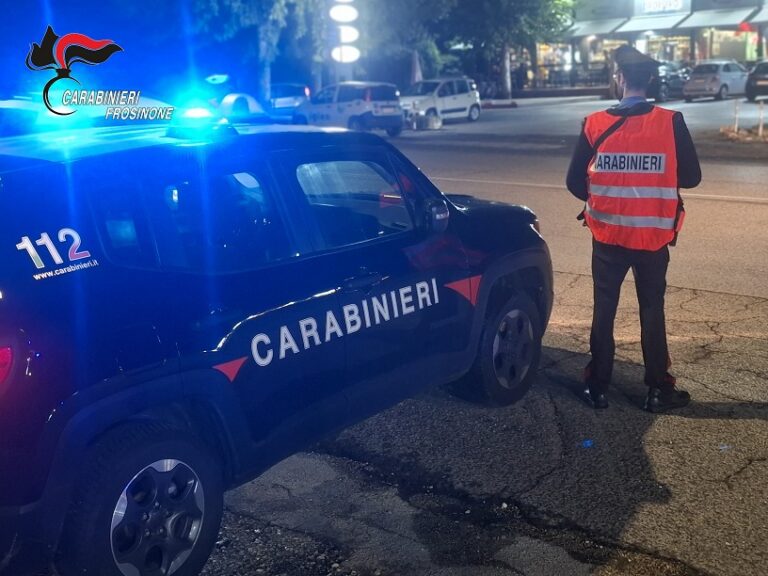 Controlli dei Carabinieri nel Frusinate: denunce, droga e locali nel mirino
